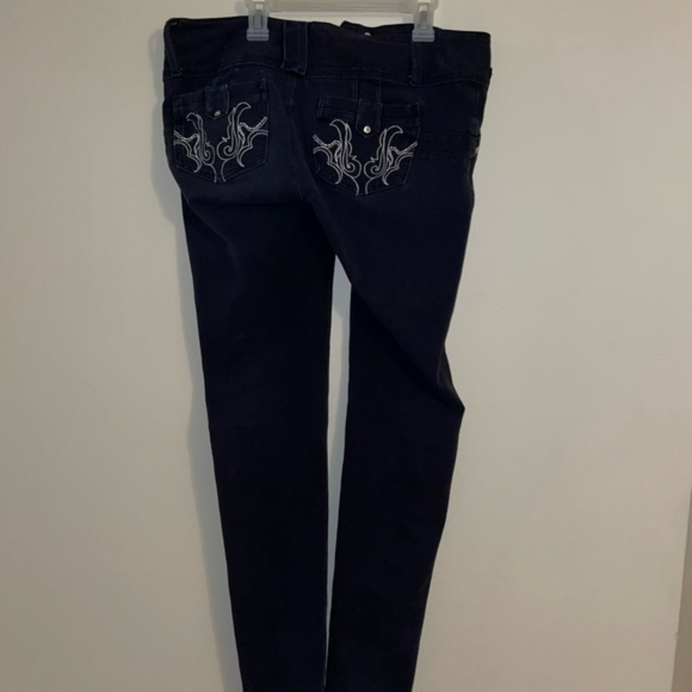 Rhinestone Pocket Design Denim Jeans